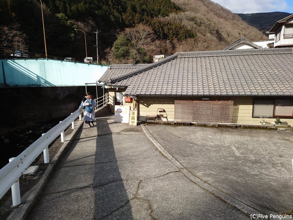 こんなところにうどん屋があるとは