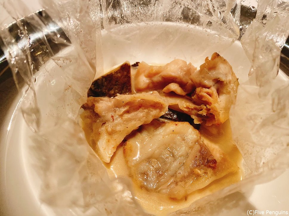 フグのお料理。良い香りが鼻孔をくすぐります。