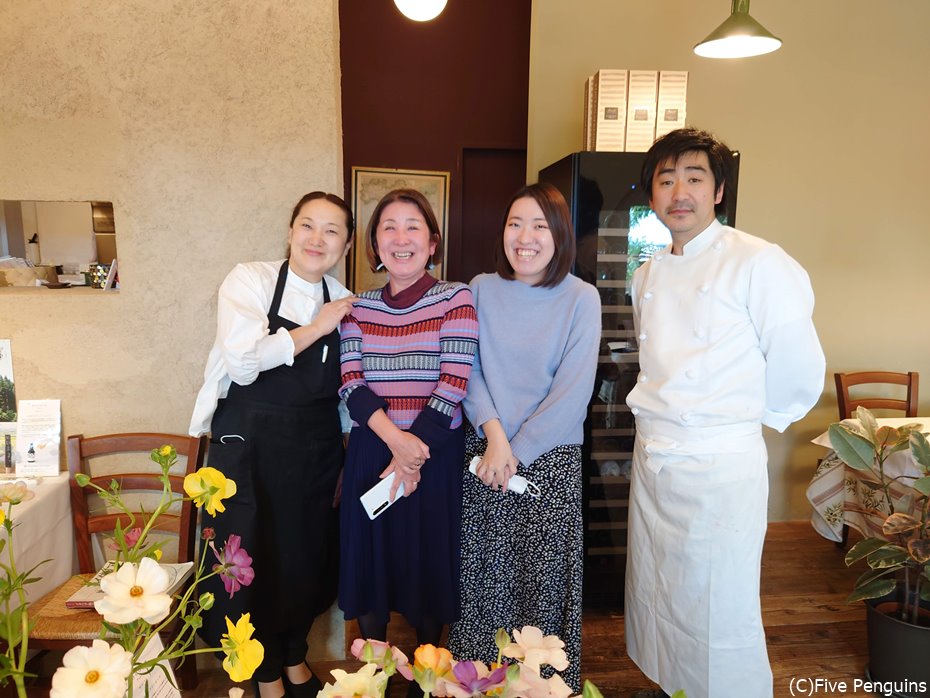 シェフとマダム(?)と記念に1枚!