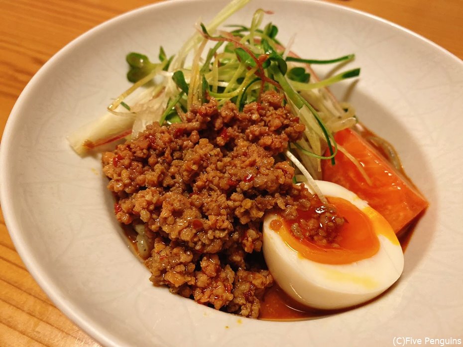 本格中華屋さんも顔負けの担々麺が出た!
