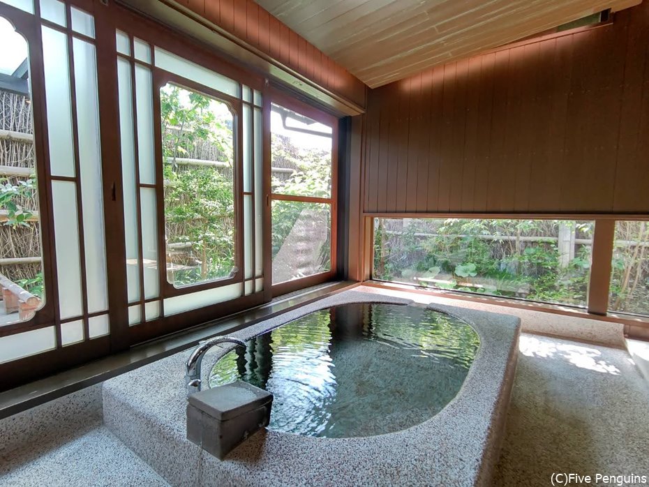 政MASAの部屋は室内石風呂付