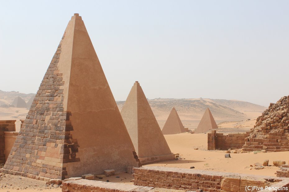 メロエの王族ピラミッド群＜スーダン＞
