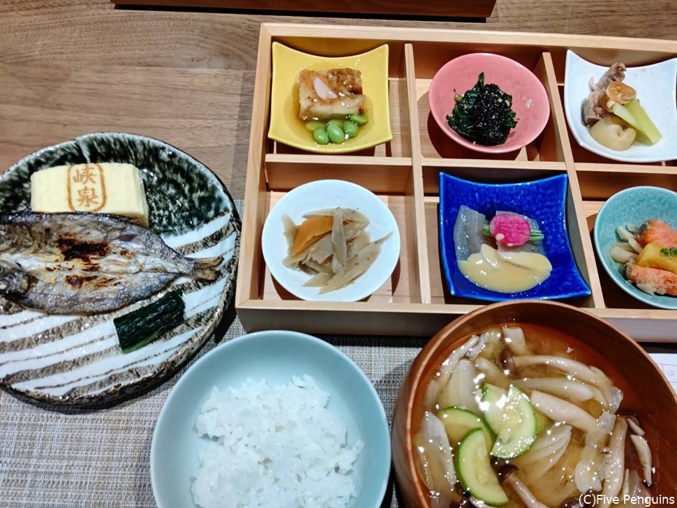 朝食もヘルシーで美味しい