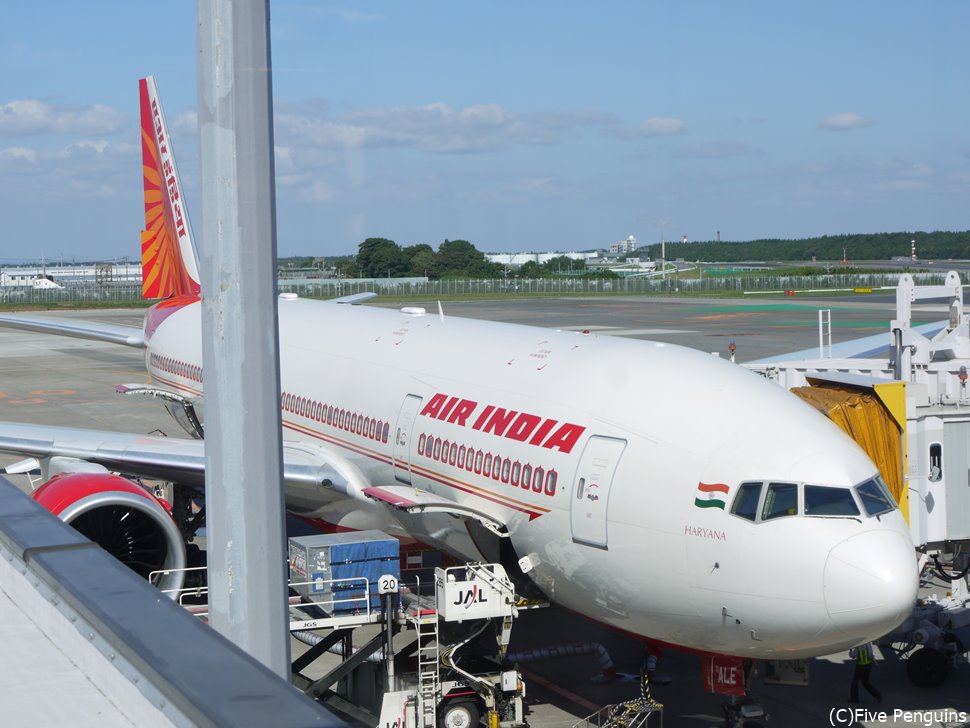 飛行機に搭乗した瞬間にそこはもうインド!エアインディア