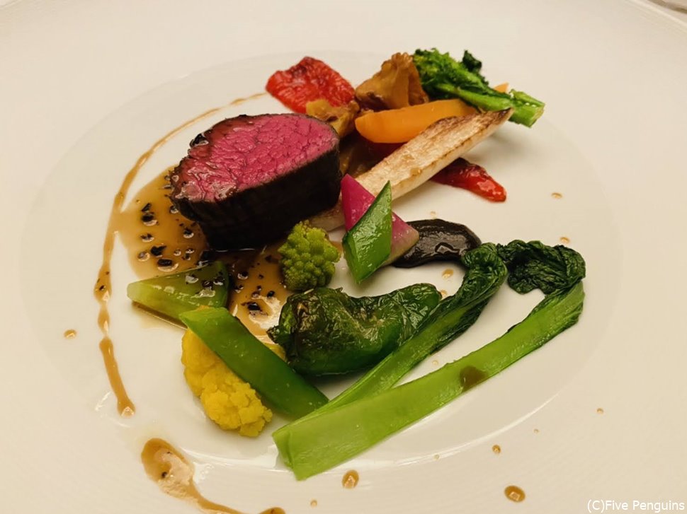 黒毛和牛のフィレ肉と季節野菜