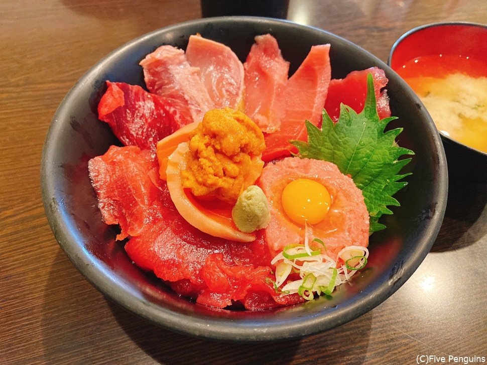ウニとサーモンは更に追加オーダー(笑)
