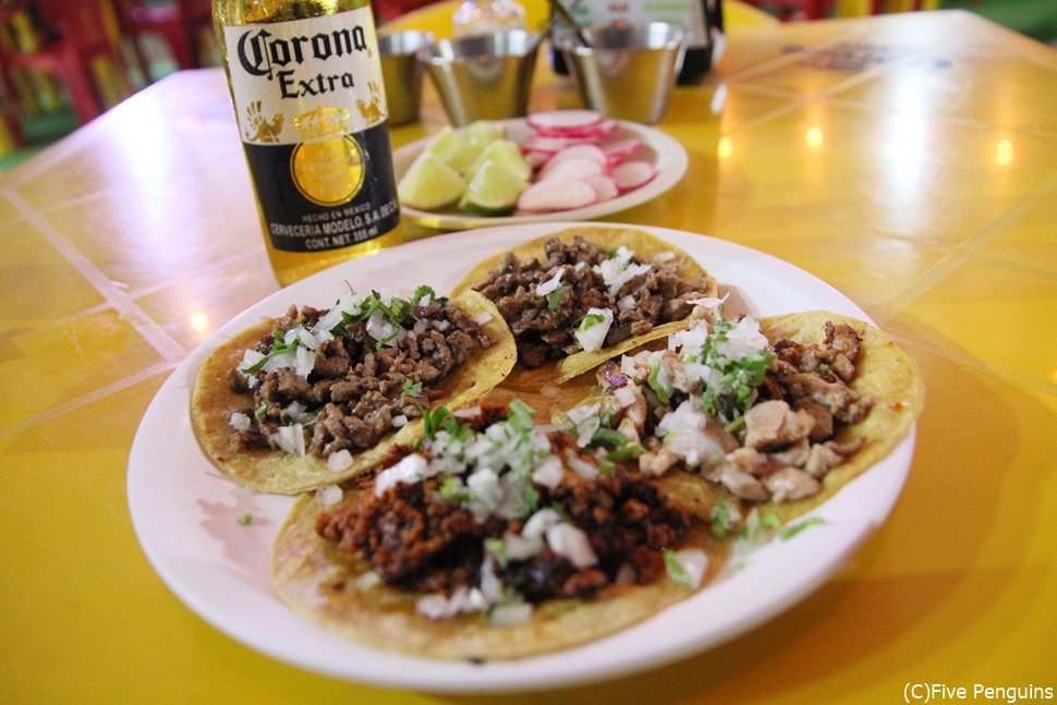 定番はやっぱりコレ!メキシカンタコスとコロナビール☆