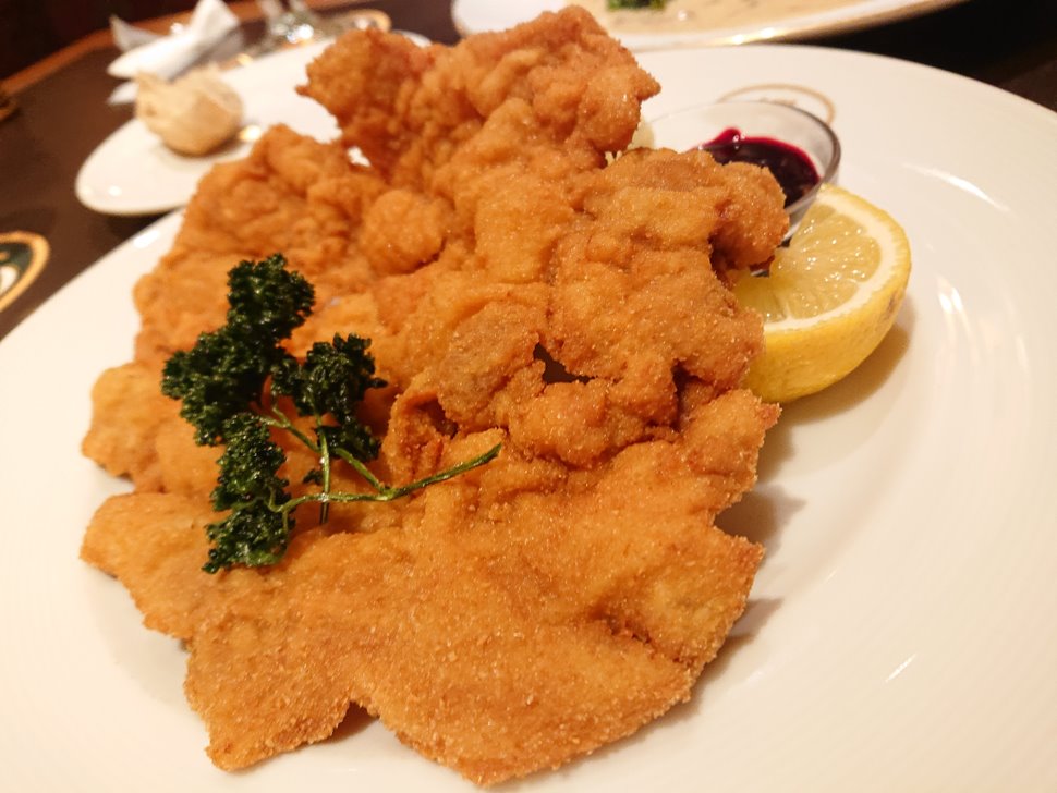 世界一周 味めぐり カフェラントマン 青山店 オーストリア料理 表参道 東京 世界一周 味めぐり カフェラントマン 青山店 オーストリア料理 表参道 東京